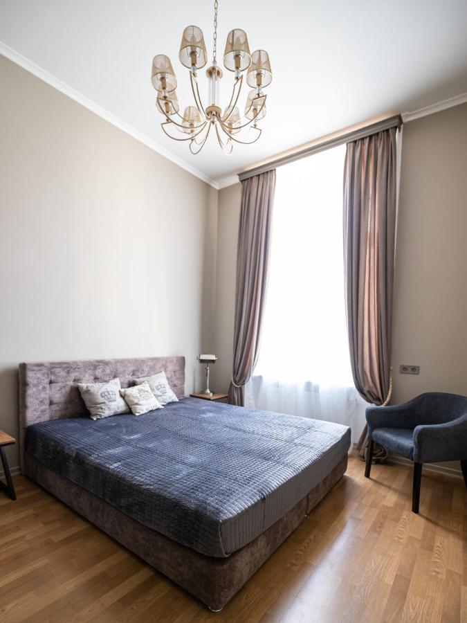 3 Room Apartments On Galytska Lvov Exteriér fotografie